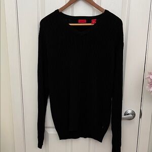 IZOD Men's Vneck Black Cable knit Sweater